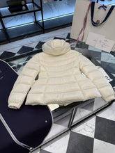 MONCLER 25S JACKET IN WHITE 014